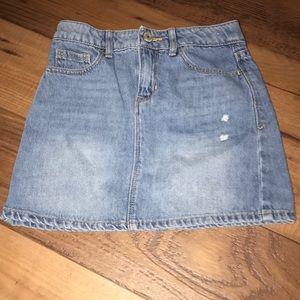 Girls size 7 GAP jean skirt